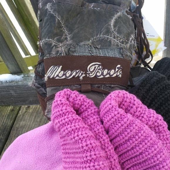 Moon Boot. Camo Rare! Fits Womens 5 - 6 Distressed Look! - Picture 7 of 16